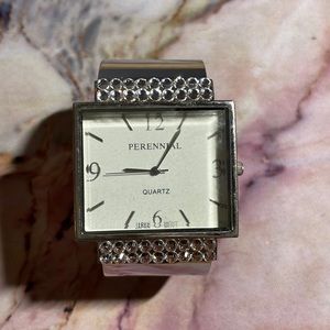 Perennial Quartz Watch 🛍️